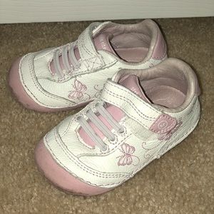Stride rite white sneakers size 4.5 toddler